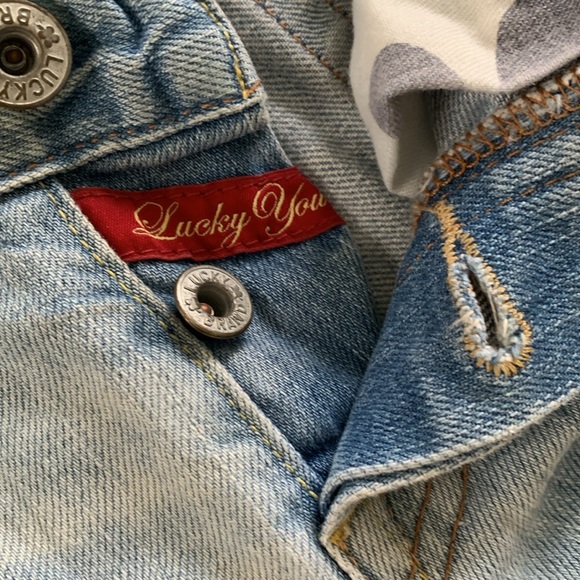 Blue Jeans - Picture 3 of 5